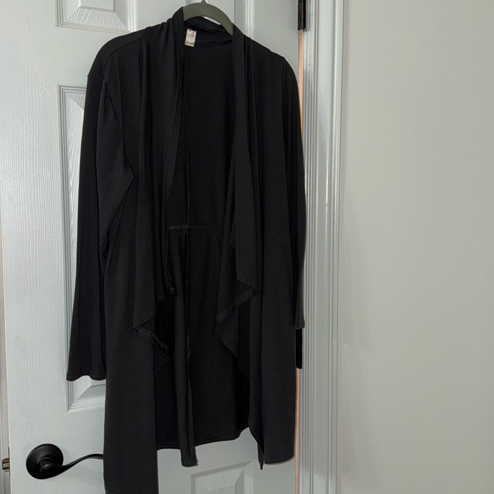 Elfin gray open draped cardigan with pockets size large